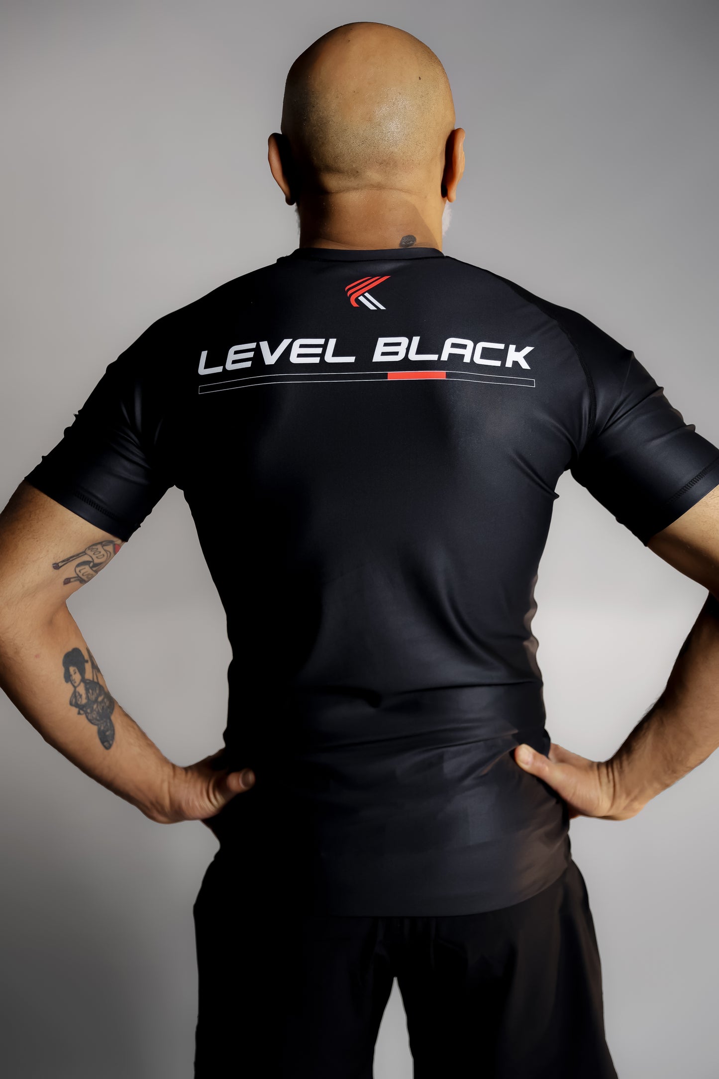 BLACK RANKED RASHGUARD